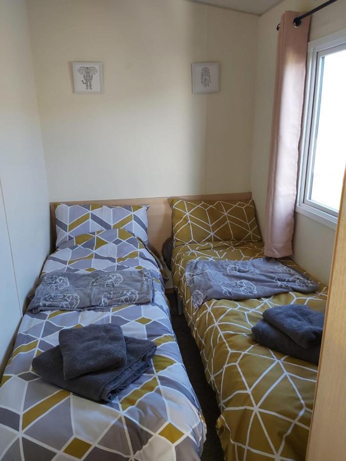 Masons By The Sea Heysham Static Caravan Sleeps 8 Pet Friendly מראה חיצוני תמונה