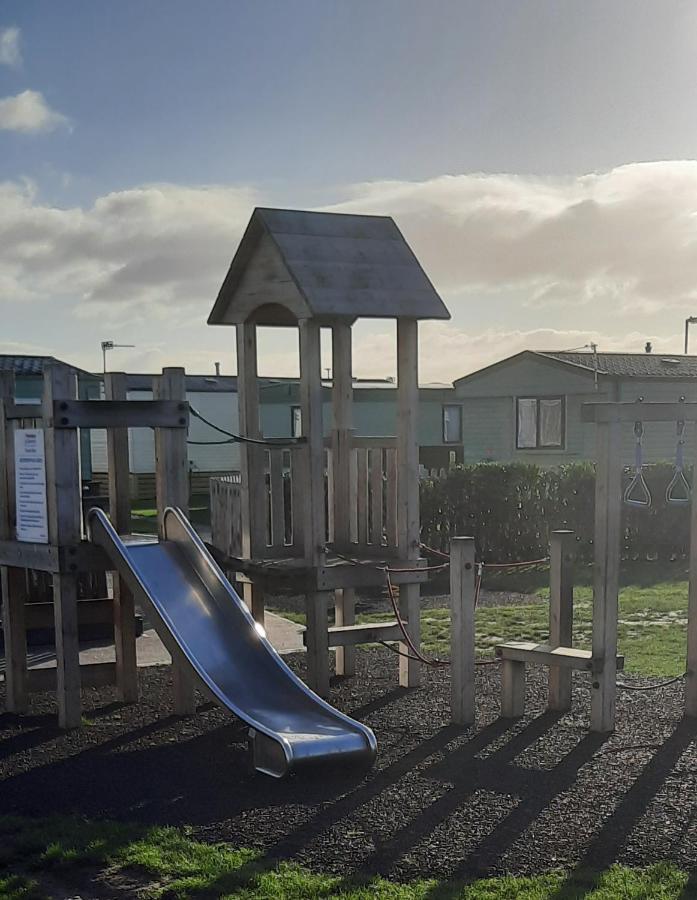 Masons By The Sea Heysham Static Caravan Sleeps 8 Pet Friendly מראה חיצוני תמונה