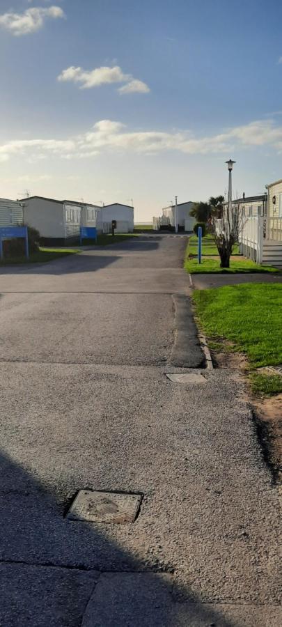 Masons By The Sea Heysham Static Caravan Sleeps 8 Pet Friendly מראה חיצוני תמונה