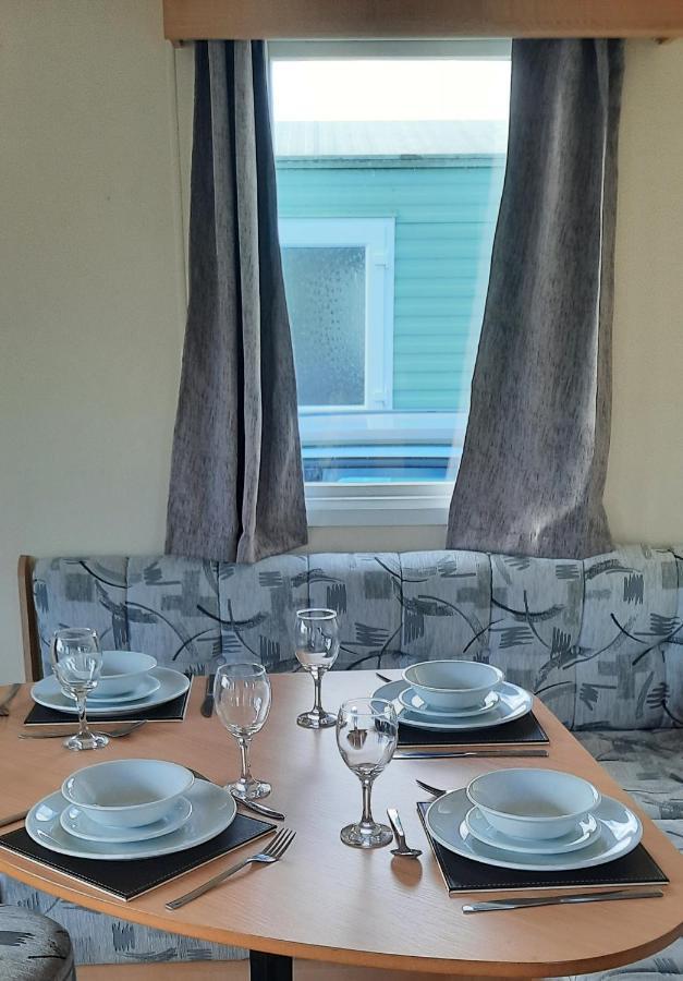 Masons By The Sea Heysham Static Caravan Sleeps 8 Pet Friendly מראה חיצוני תמונה